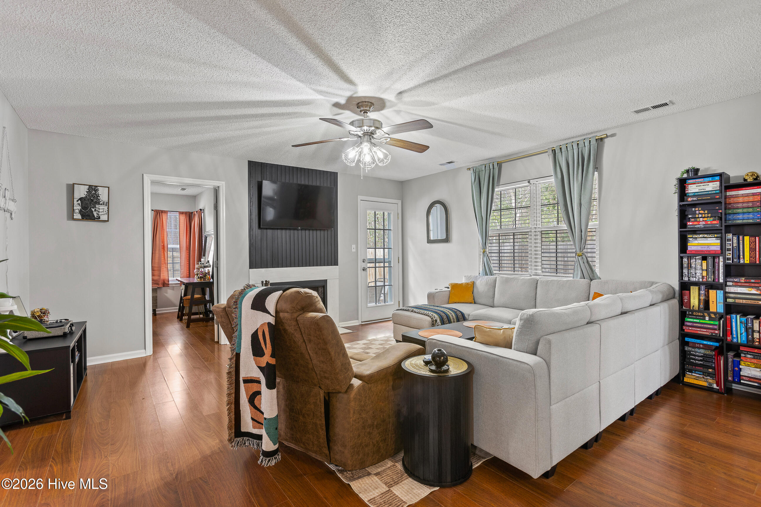 3019 Derby Run Road Jacksonville, NC 28546 - Photo 5 of 30 01-5