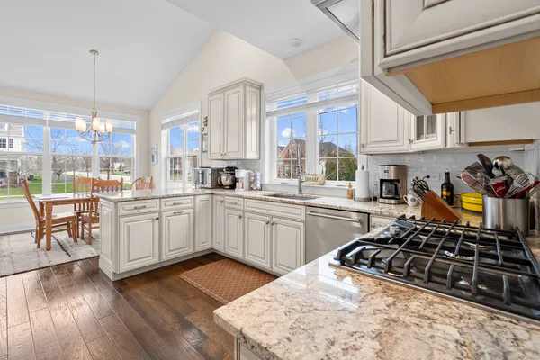 $449,000 | 1265 Falcon Ridge Drive, Elgin, IL 60124