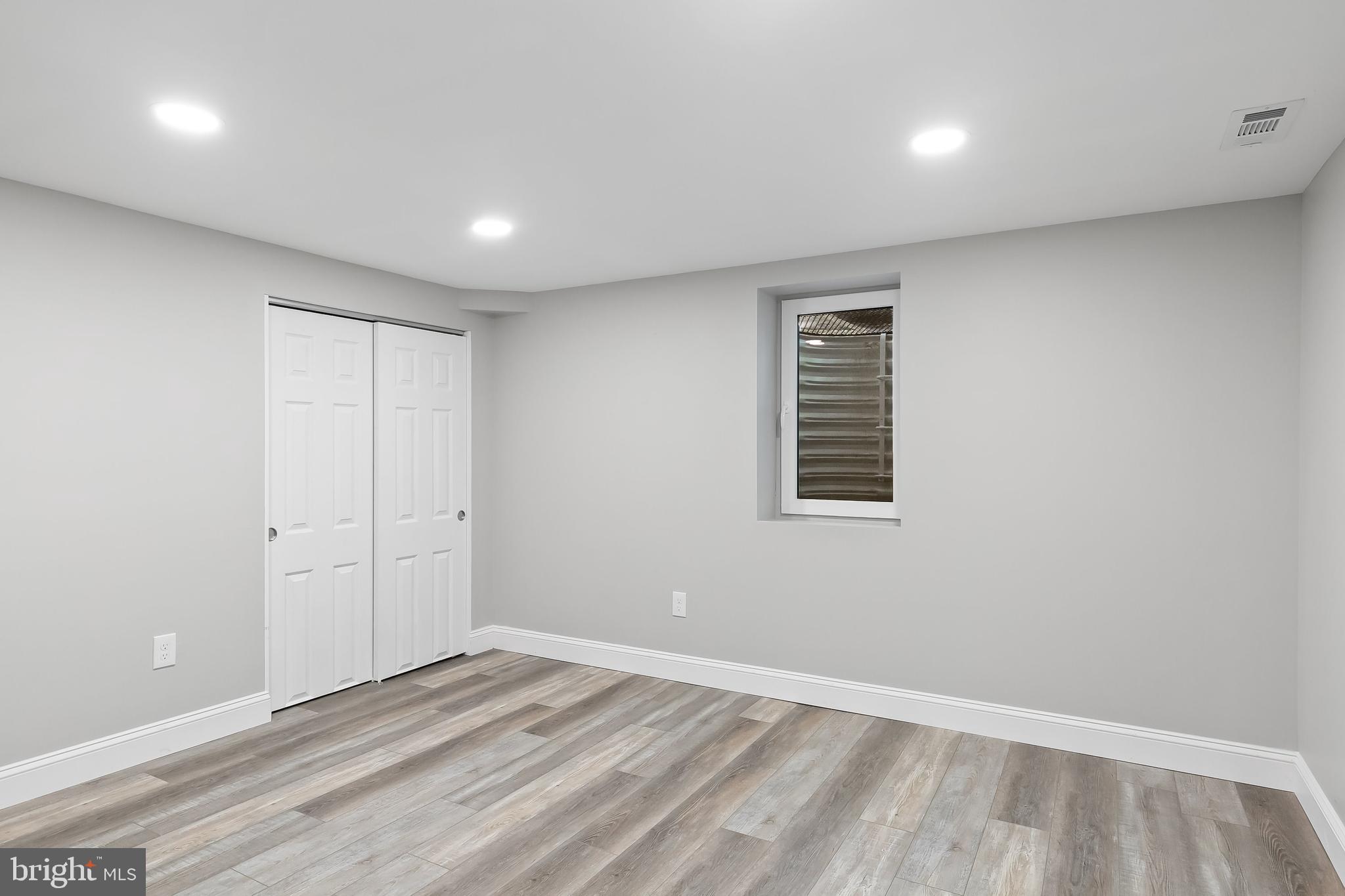 405 Hamilton Road Glassboro, NJ 08028 - Photo 19 of 28 wooden floor in an empty room