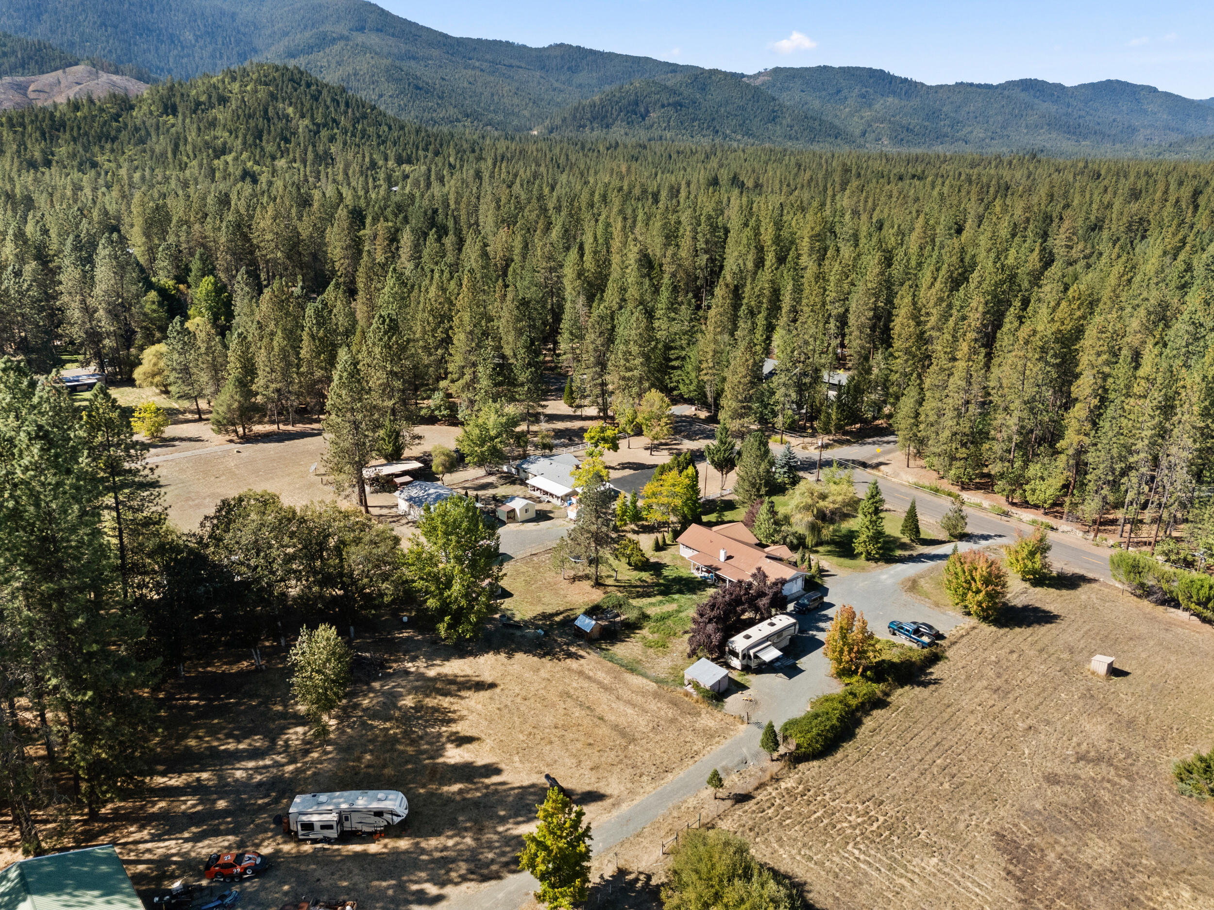 835 Minthorne Road Rogue River, OR 97537 - Photo 32 of 41 32_835 minthorne rd, rogue river-dr-03