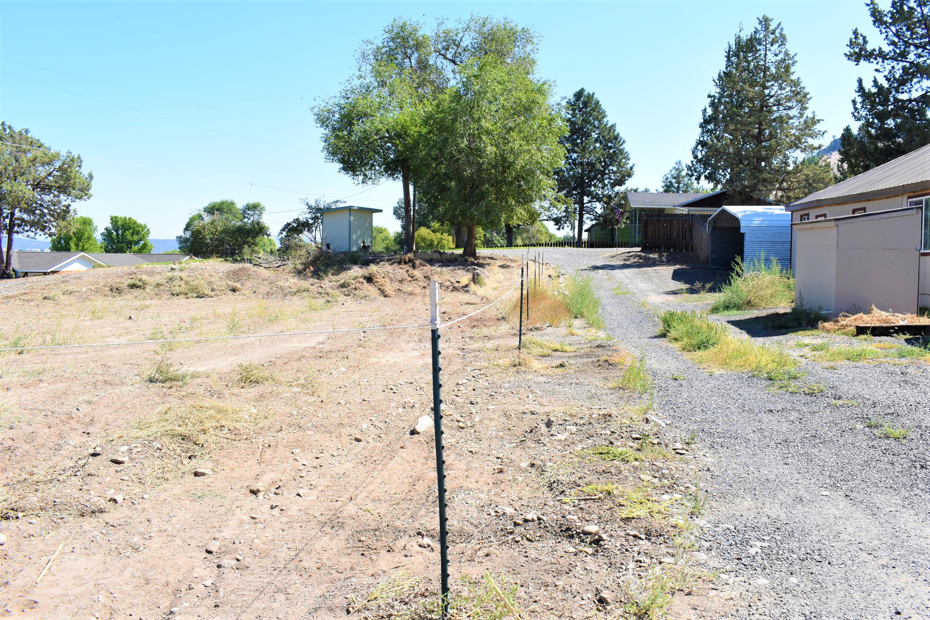 1170 Southwest Crestview Road Prineville, OR 97754 - Photo 37 of 42 Lower Lot TL5900 and second driveway