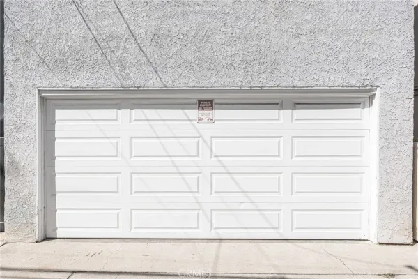 $4,395 | 210 36th Street, Newport Beach, CA 92663