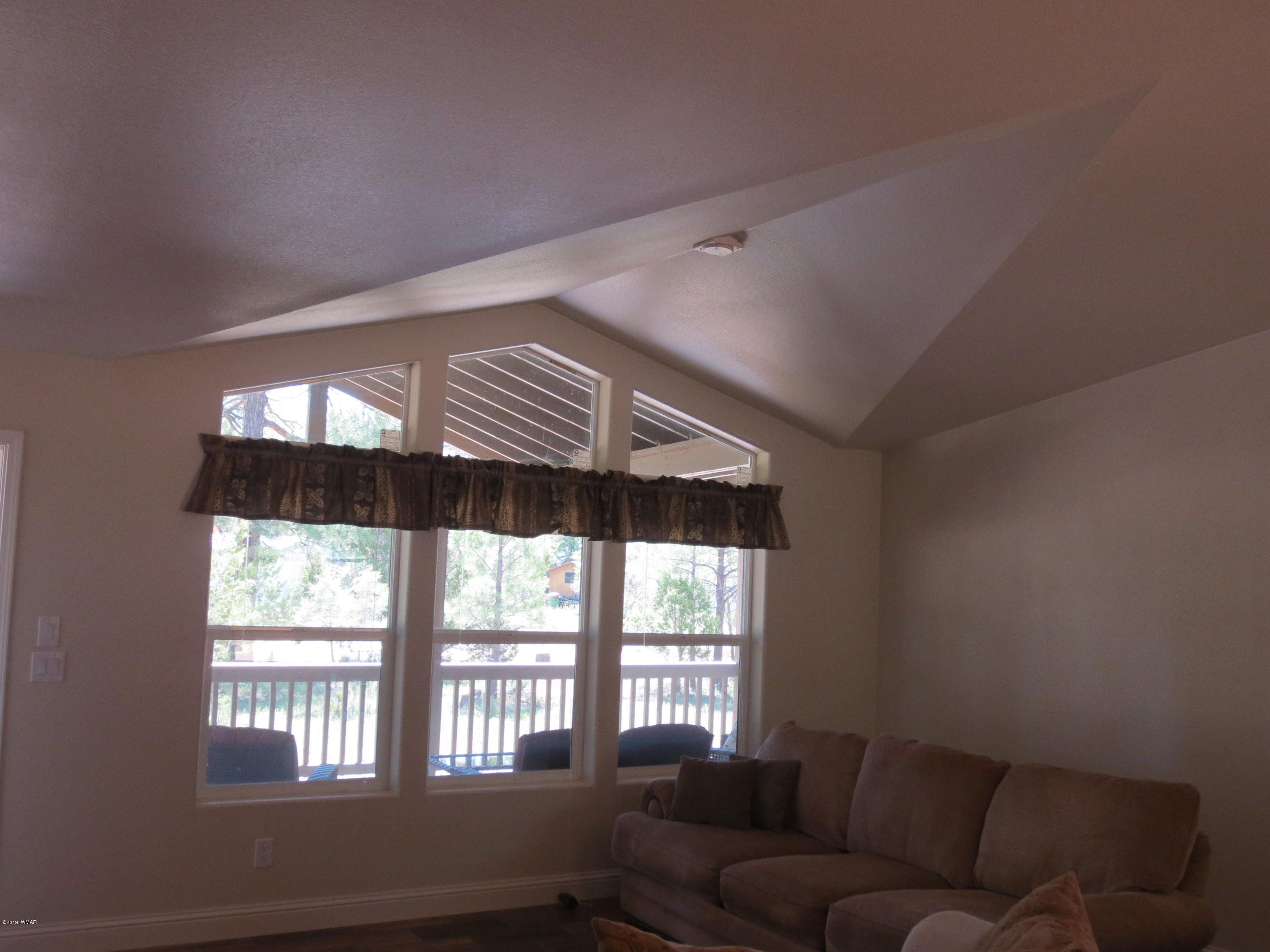 2906 Paint Pony Lane Overgaard, AZ 85933 - Photo 22 of 31