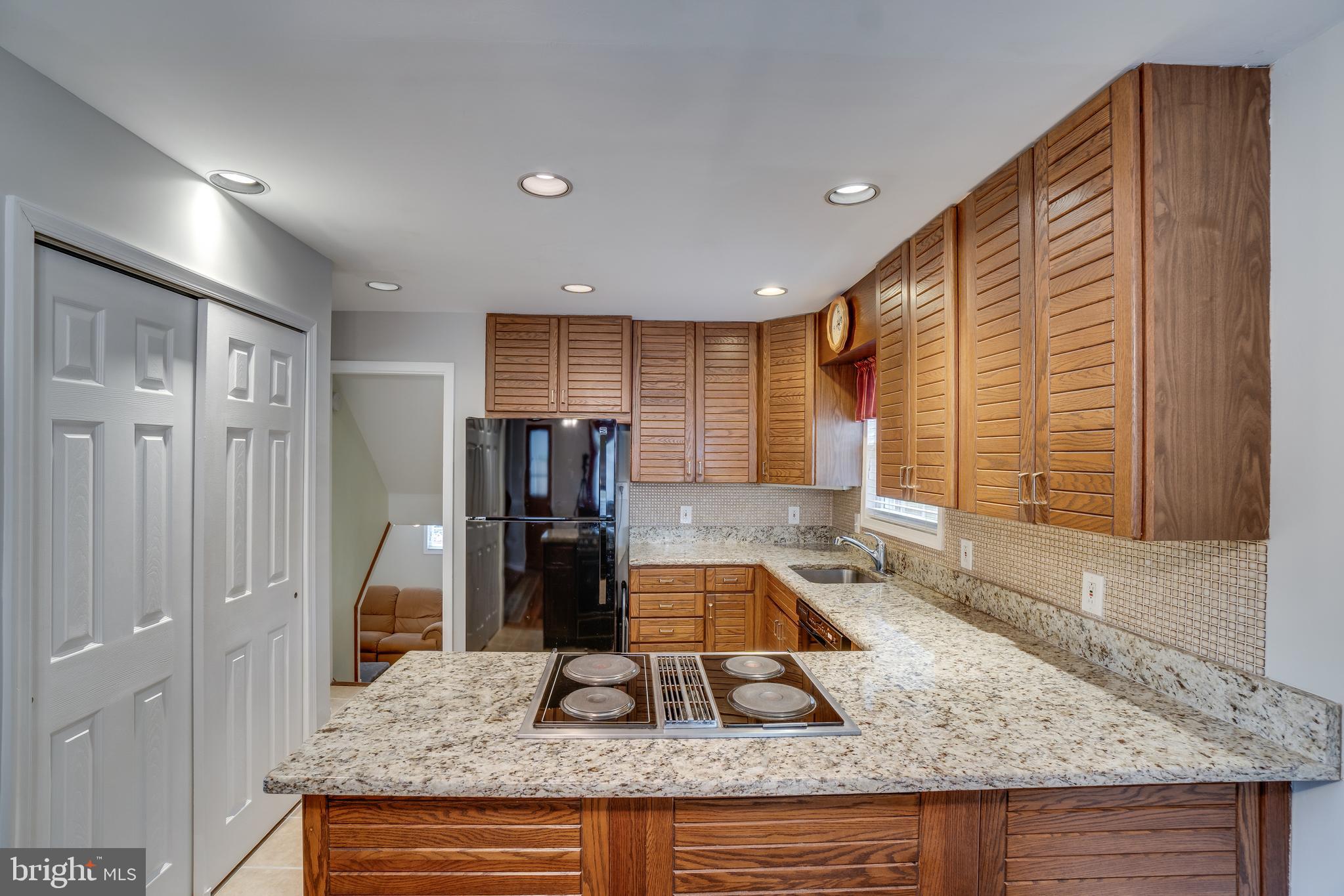 6904 Gilbert Street Springfield, VA 22150 - Photo 15 of 44