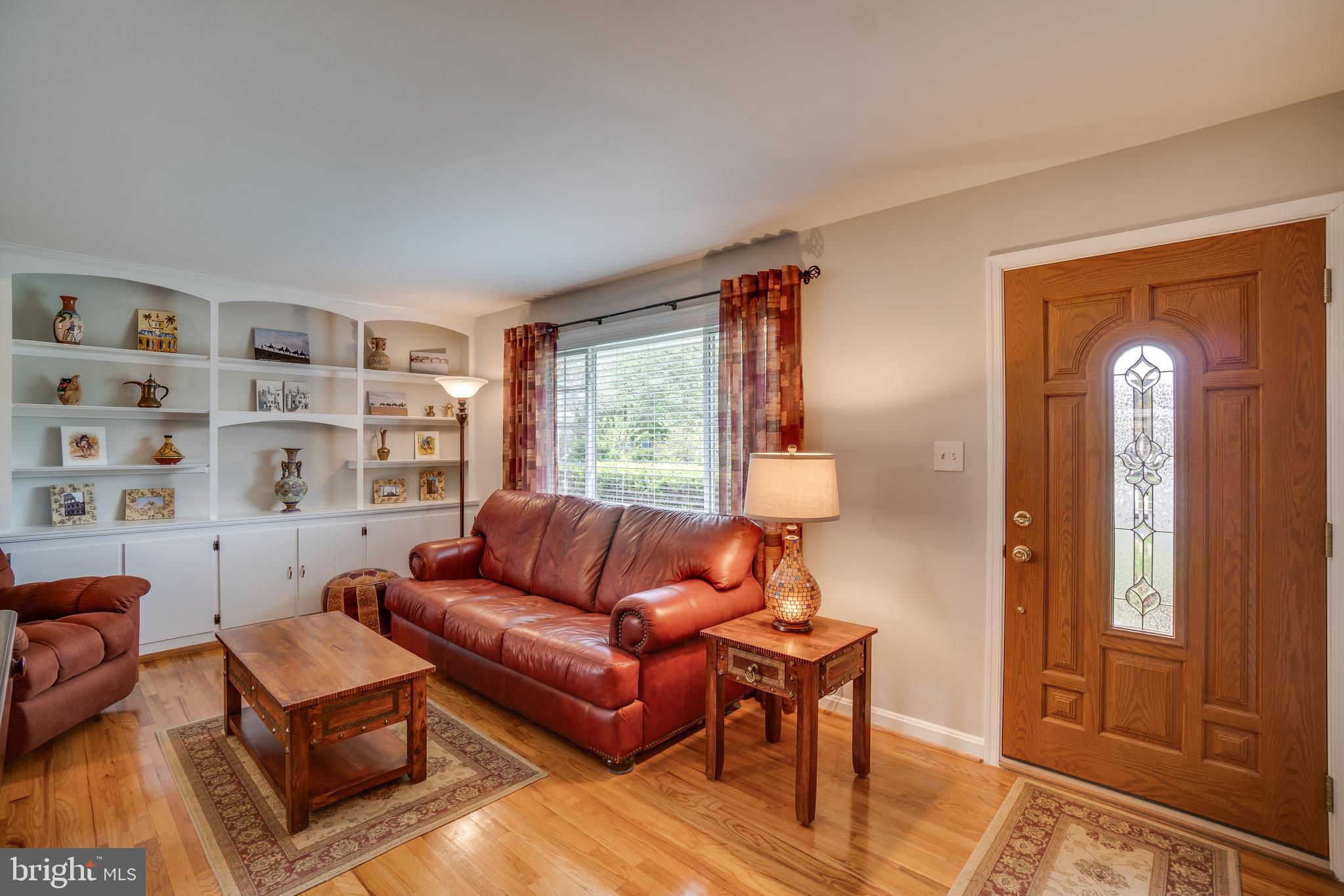 6904 Gilbert Street Springfield, VA 22150 - Photo 5 of 44