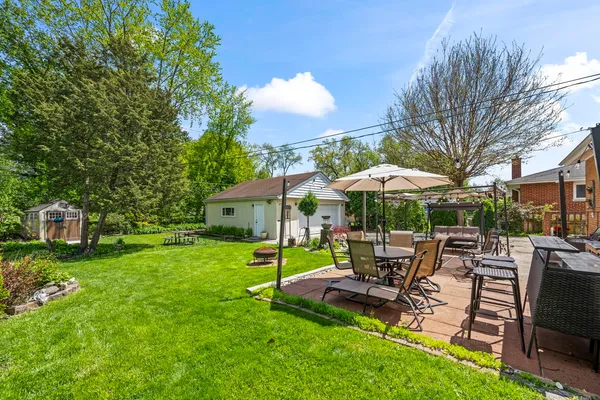 $479,000 | 827 North Gibbons Avenue, Arlington Heights, IL 60004