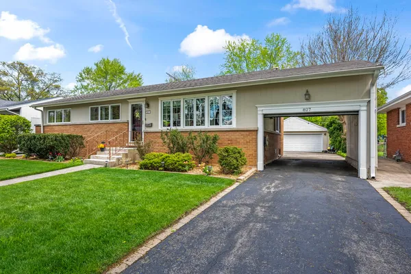 $479,000 | 827 North Gibbons Avenue, Arlington Heights, IL 60004