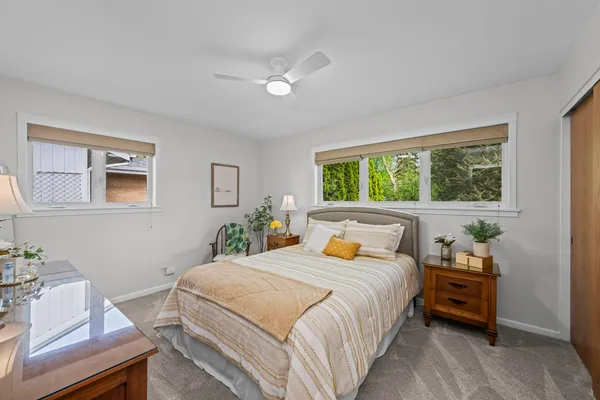 $479,000 | 827 North Gibbons Avenue, Arlington Heights, IL 60004