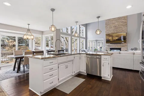 $995,000 | 9624 Wyoming Terrace, Bloomington, MN 55438