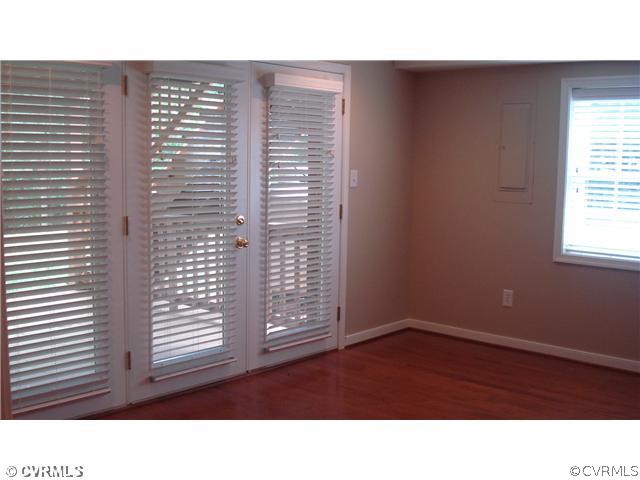 2590 Broadstreet Road Gum Spring, VA 23065 - Photo 9 of 9 a black and white photo of a room