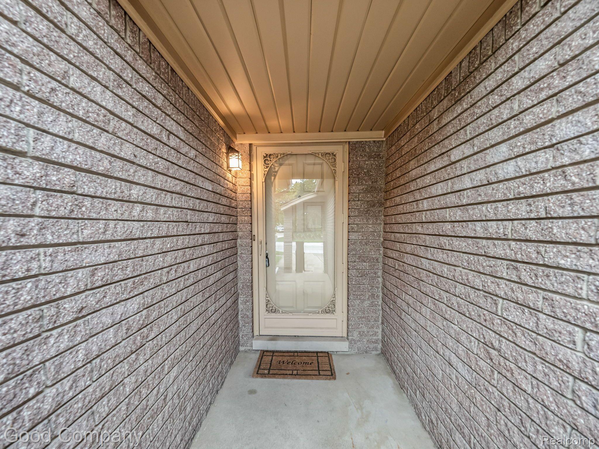 1041 Milverton Road Troy, MI 48083 - Photo 8 of 24 Gallery Image 8