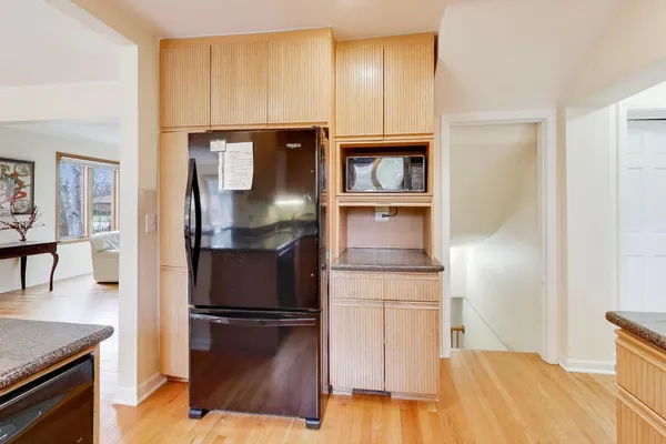 $625,000 | 6621 North Keating Avenue, Lincolnwood, IL 60712