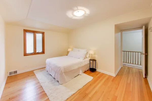 $625,000 | 6621 North Keating Avenue, Lincolnwood, IL 60712