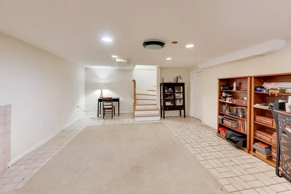 $625,000 | 6621 North Keating Avenue, Lincolnwood, IL 60712