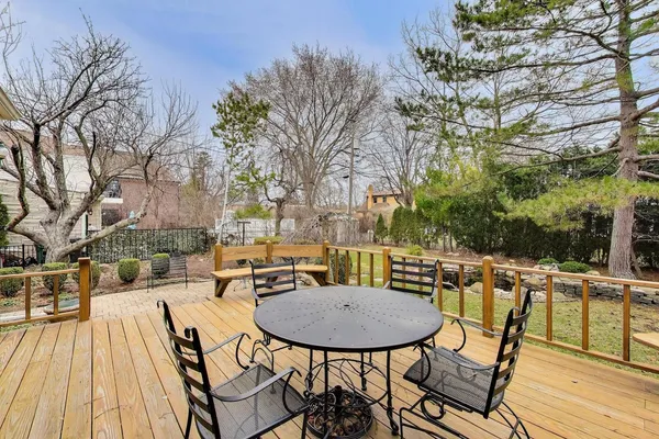 $625,000 | 6621 North Keating Avenue, Lincolnwood, IL 60712
