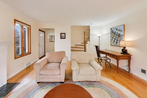 $625,000 | 6621 North Keating Avenue, Lincolnwood, IL 60712