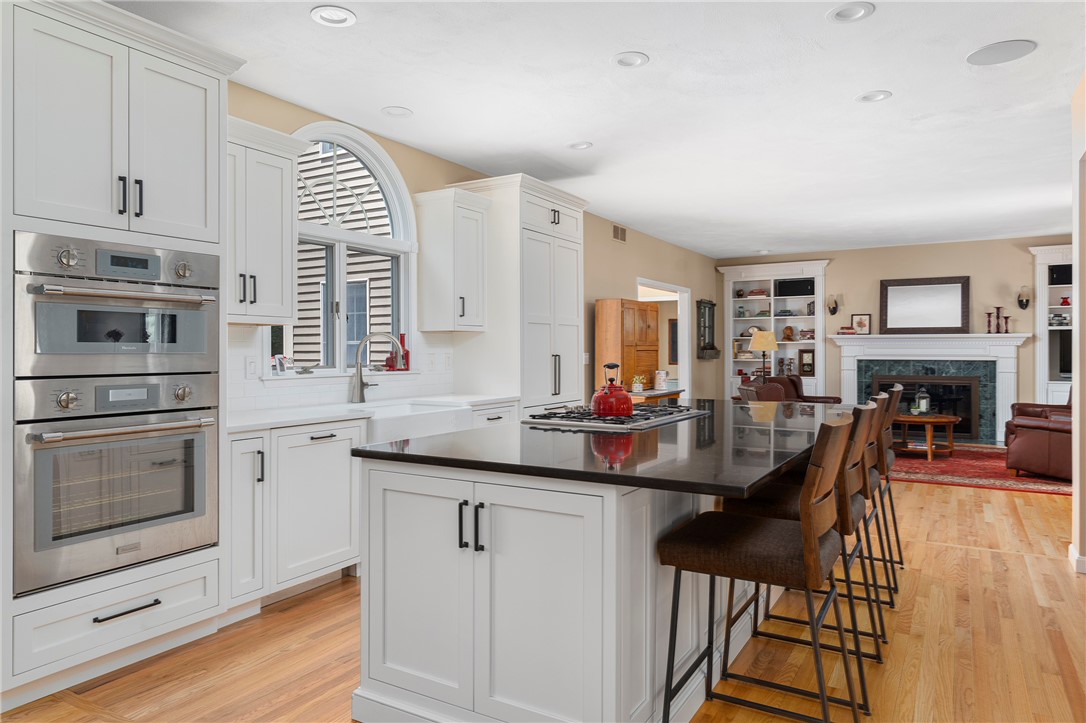 8 Howland Farm Road East Greenwich, RI 02818 - Photo 13 of 42 Built-in microwave and wall oven