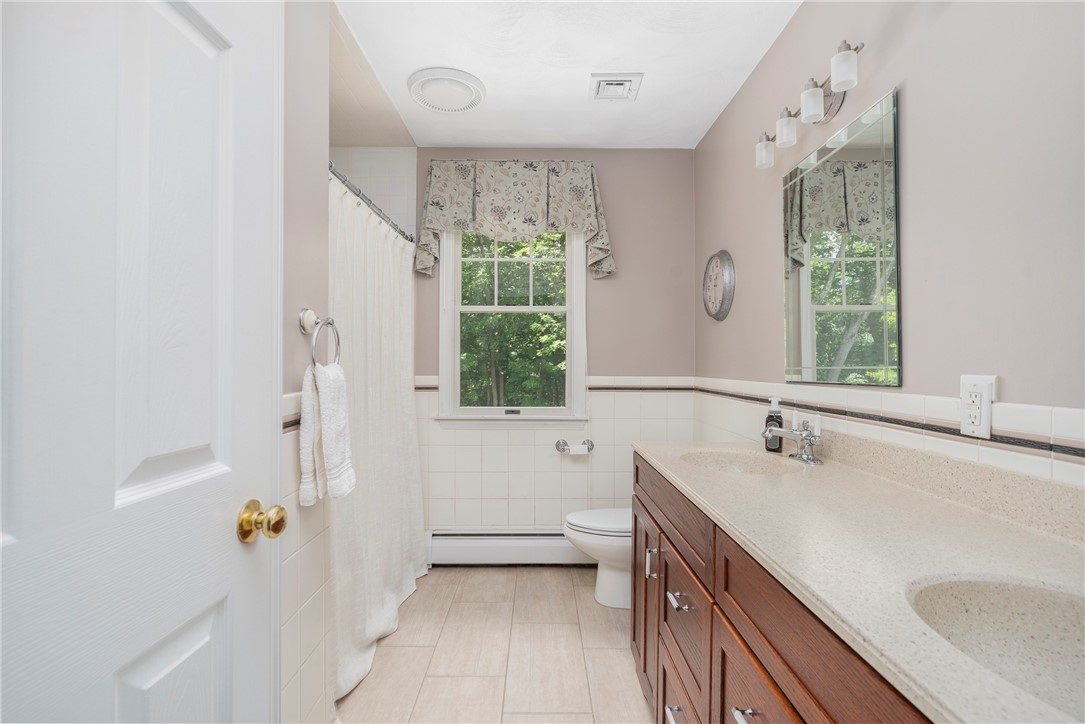 8 Howland Farm Road East Greenwich, RI 02818 - Photo 31 of 42 Full bathroom with tub/shower