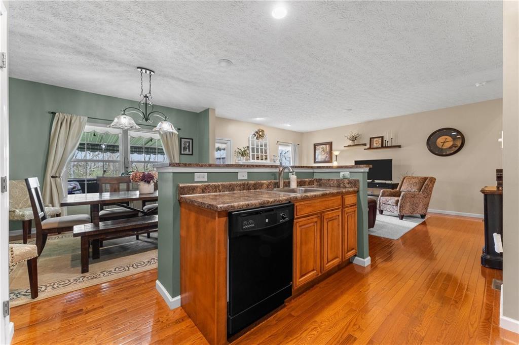 282 Maple Ridge Drive Canonsburg, PA 15317 - Photo 11 of 42 Gallery Image 11