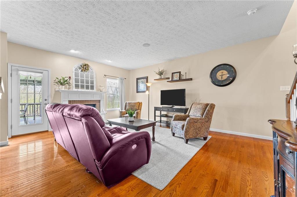 282 Maple Ridge Drive Canonsburg, PA 15317 - Photo 10 of 42 Gallery Image 10