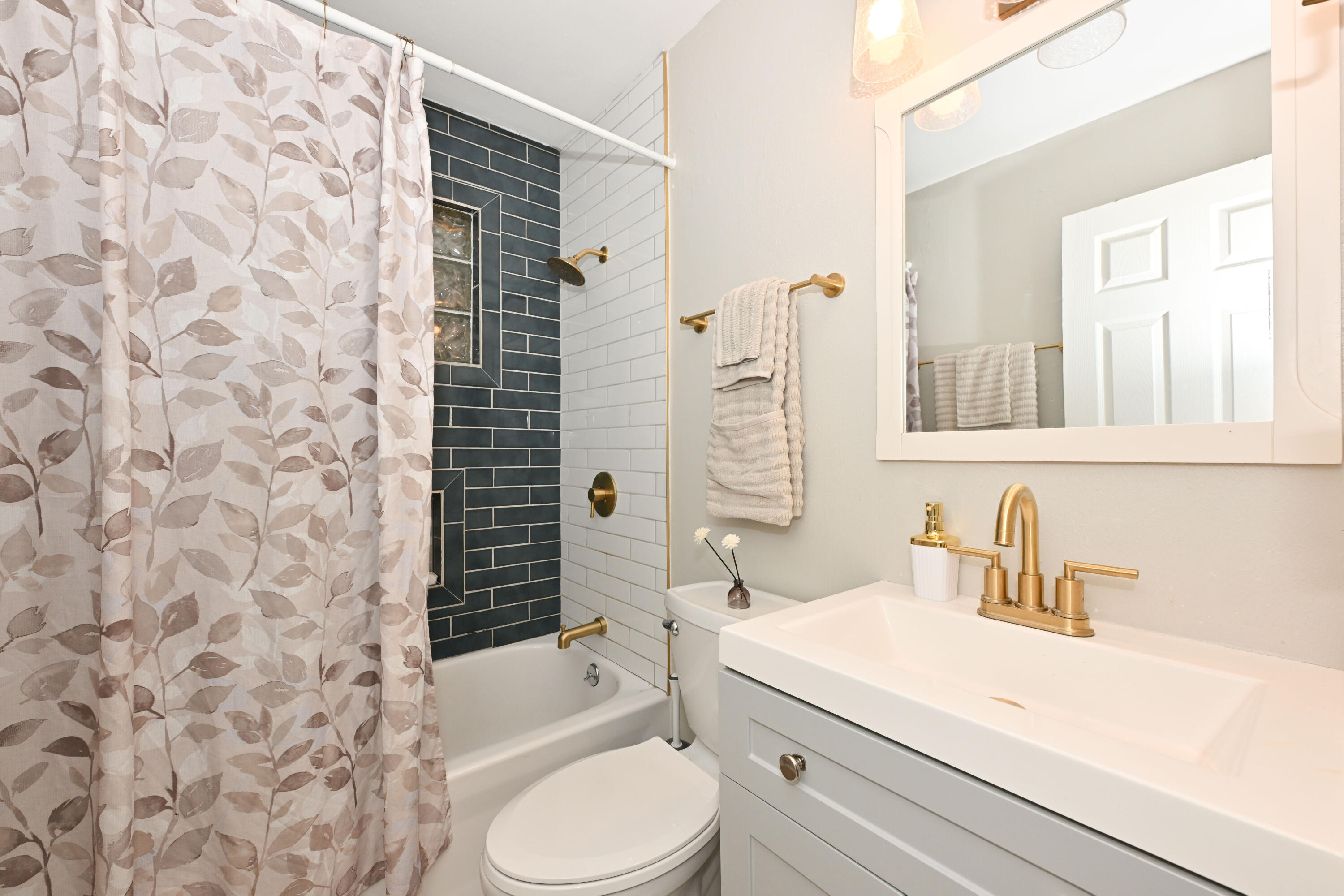 6476 North 84th Street Milwaukee, WI 53224 - Photo 19 of 31 Photo (19)