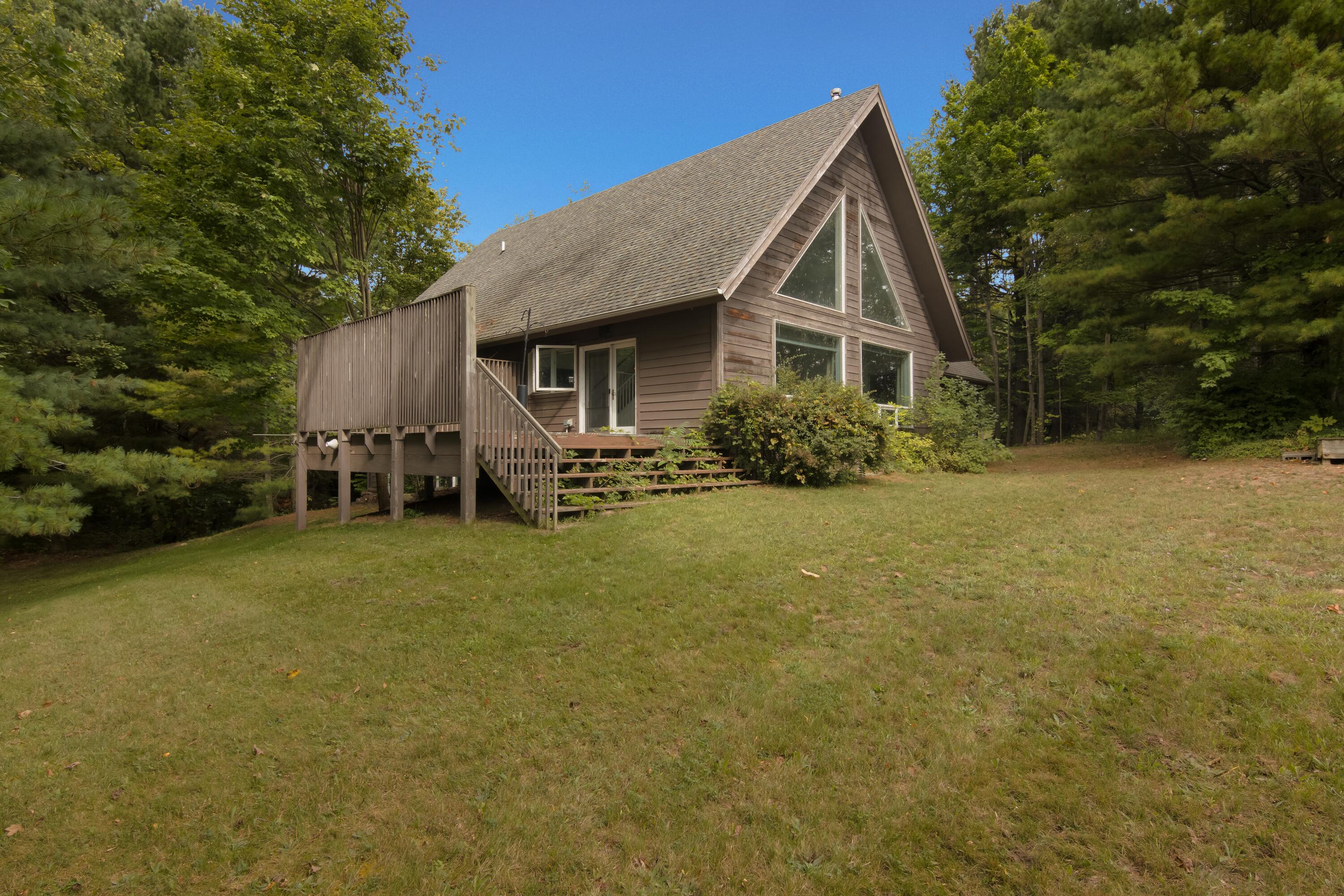 3033 South Lee Point Road Suttons Bay, MI 49682 - Photo 5 of 53 7-Scene-2-Use