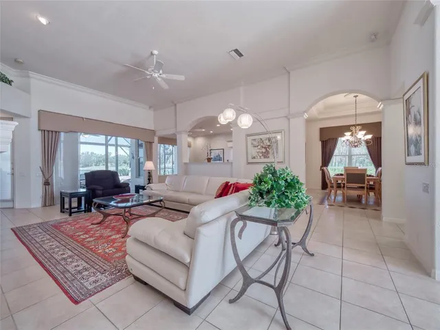 $955,000 | 6631 Waters Edge Way, Lakewood Ranch, FL 34202