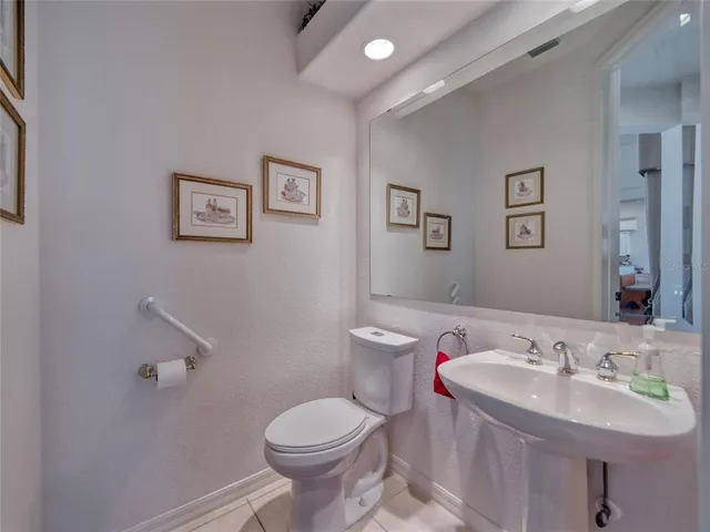 $955,000 | 6631 Waters Edge Way, Lakewood Ranch, FL 34202