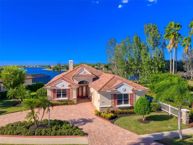 $955,000 | 6631 Waters Edge Way, Lakewood Ranch, FL 34202