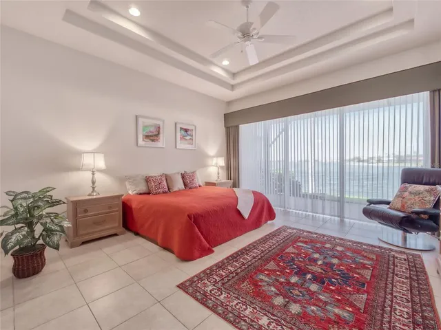 $955,000 | 6631 Waters Edge Way, Lakewood Ranch, FL 34202