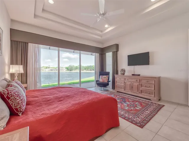 $955,000 | 6631 Waters Edge Way, Lakewood Ranch, FL 34202