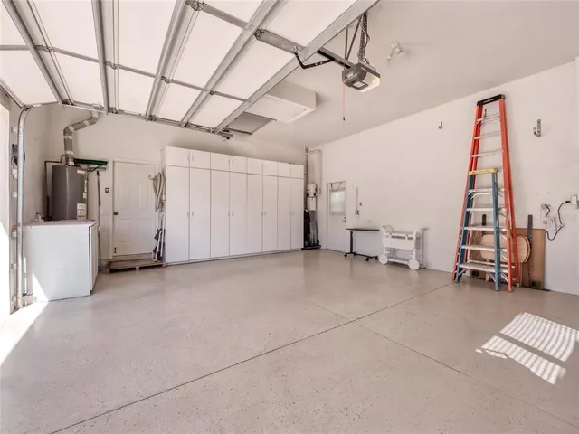 $955,000 | 6631 Waters Edge Way, Lakewood Ranch, FL 34202