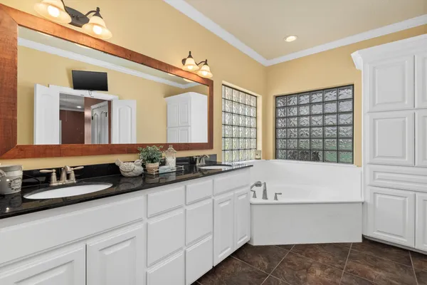 $1,399,000 | 3759 Cr 126 Bedias Tx 77831, Bedias, TX 77831