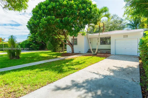 $4,500 | 5490 Southwest 57th Avenue, Miami, FL 33155