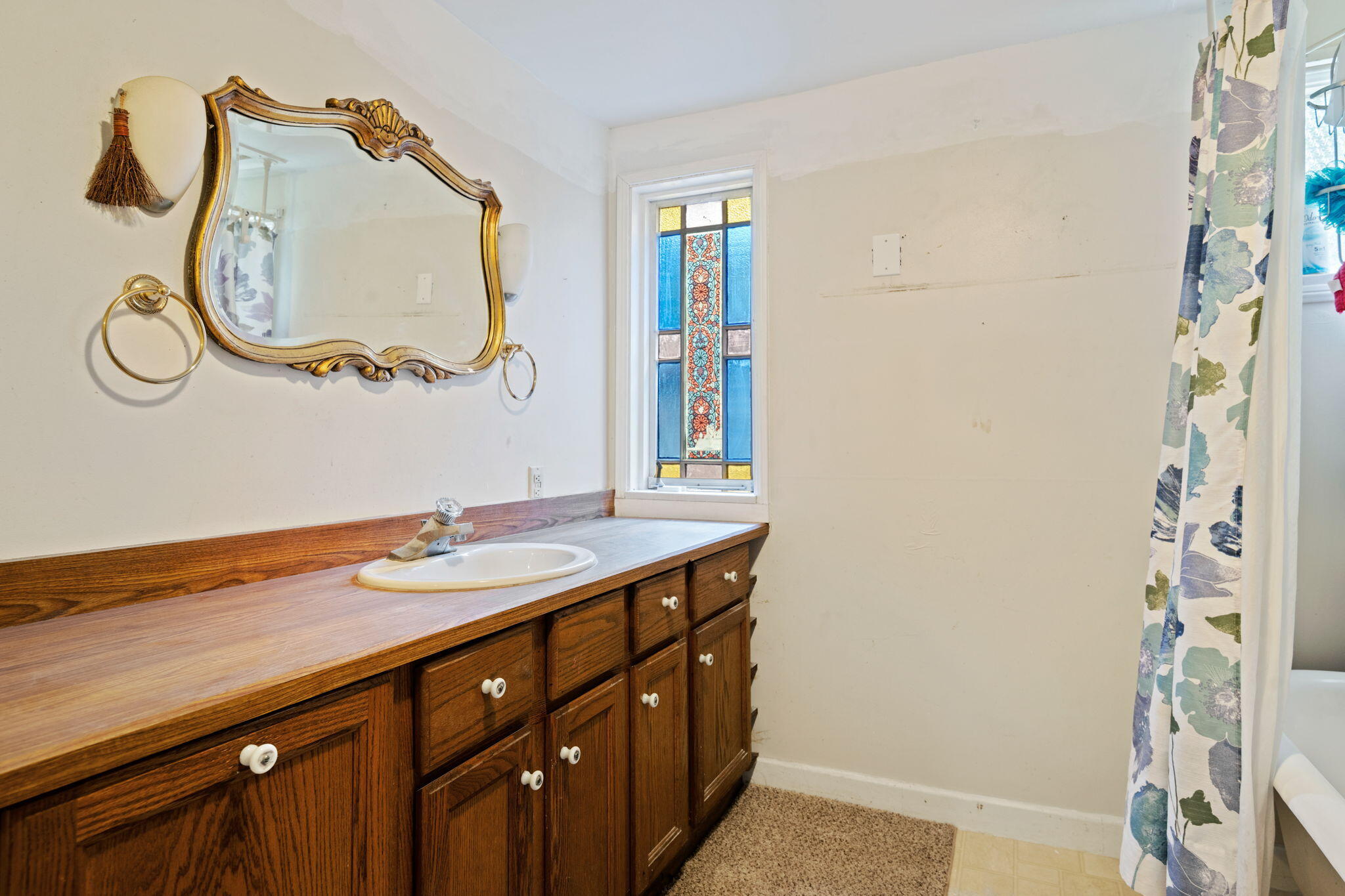 517 Brinkerhoff Avenue Santa Barbara, CA 93101 - Photo 12 of 31 Bathroom