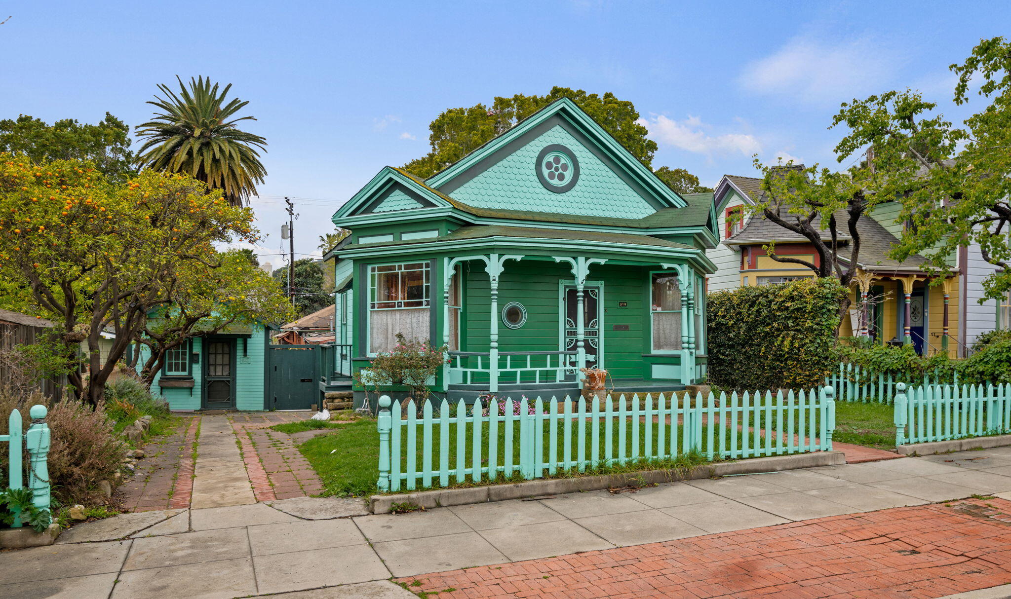 517 Brinkerhoff Avenue Santa Barbara, CA 93101 - Photo 2 of 31 Street View