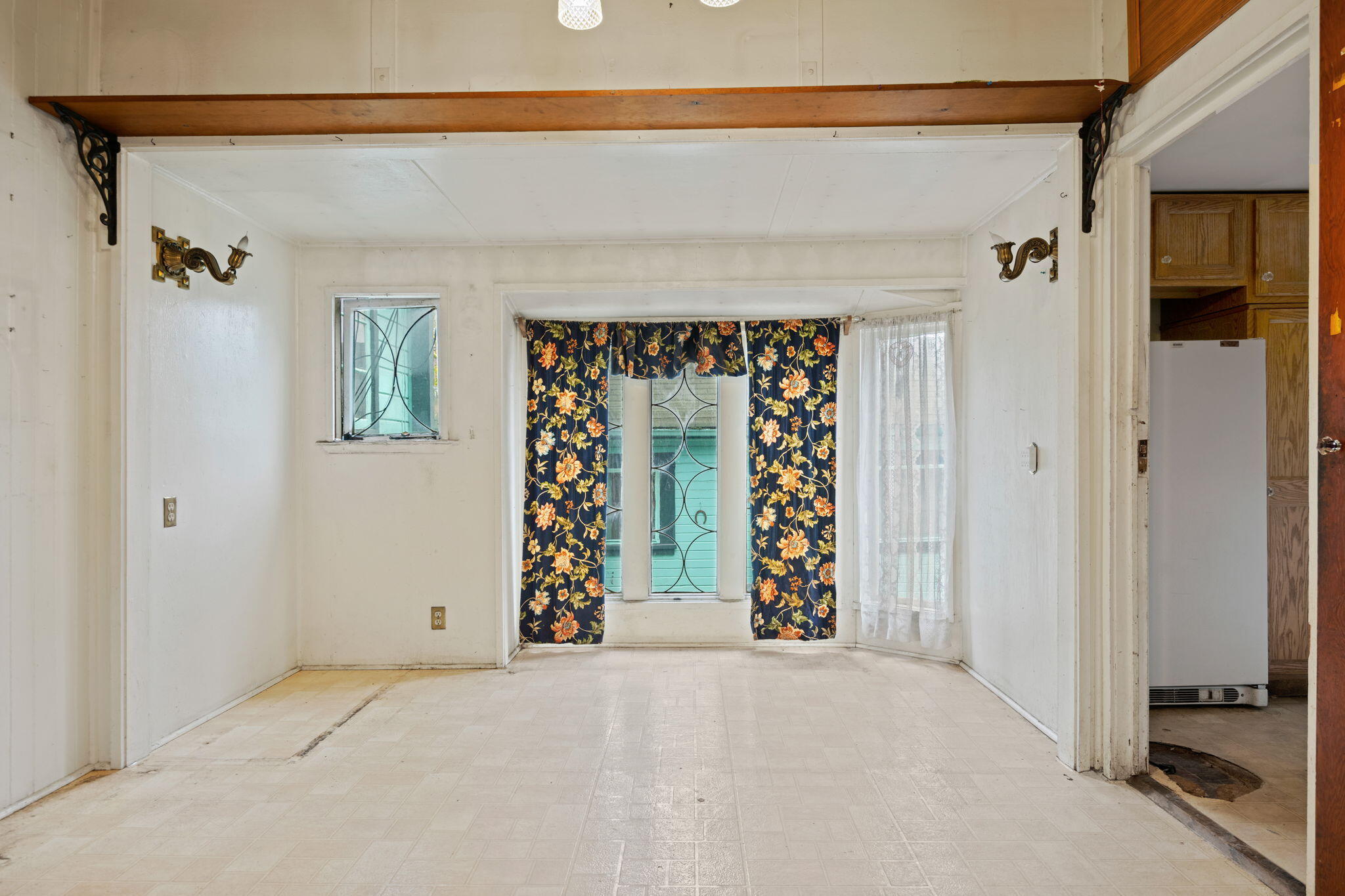 517 Brinkerhoff Avenue Santa Barbara, CA 93101 - Photo 10 of 31 Dining Area