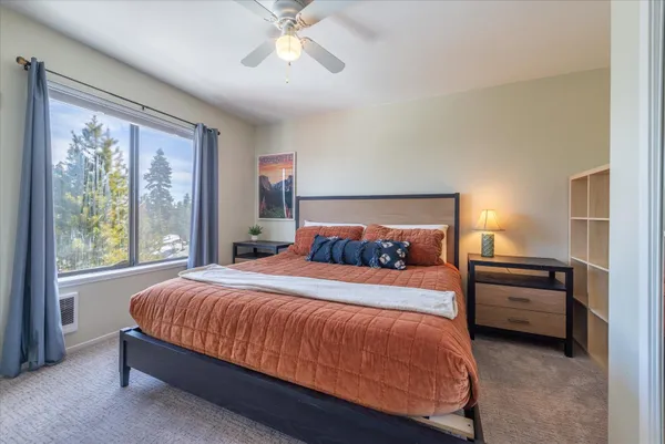 $549,000 | 11661 Snowpeak Way, Unit 520, Truckee, CA 96161