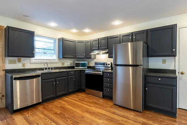 $519,000 | 36 Sunrise Terrace, Thomaston, ME 04861