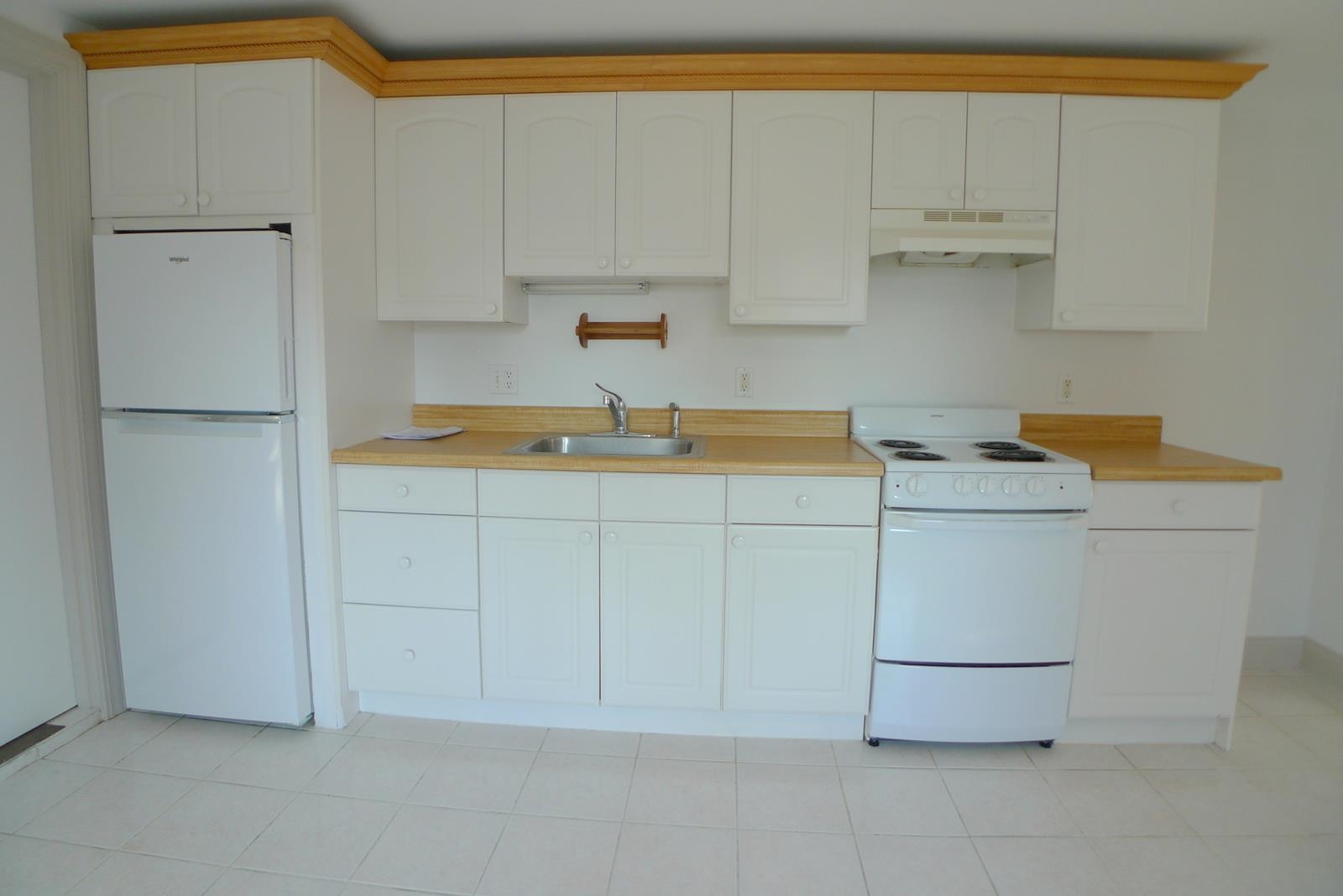 83 Main Street, Unit 2B Exeter, NH 03833 - Photo 13 of 17