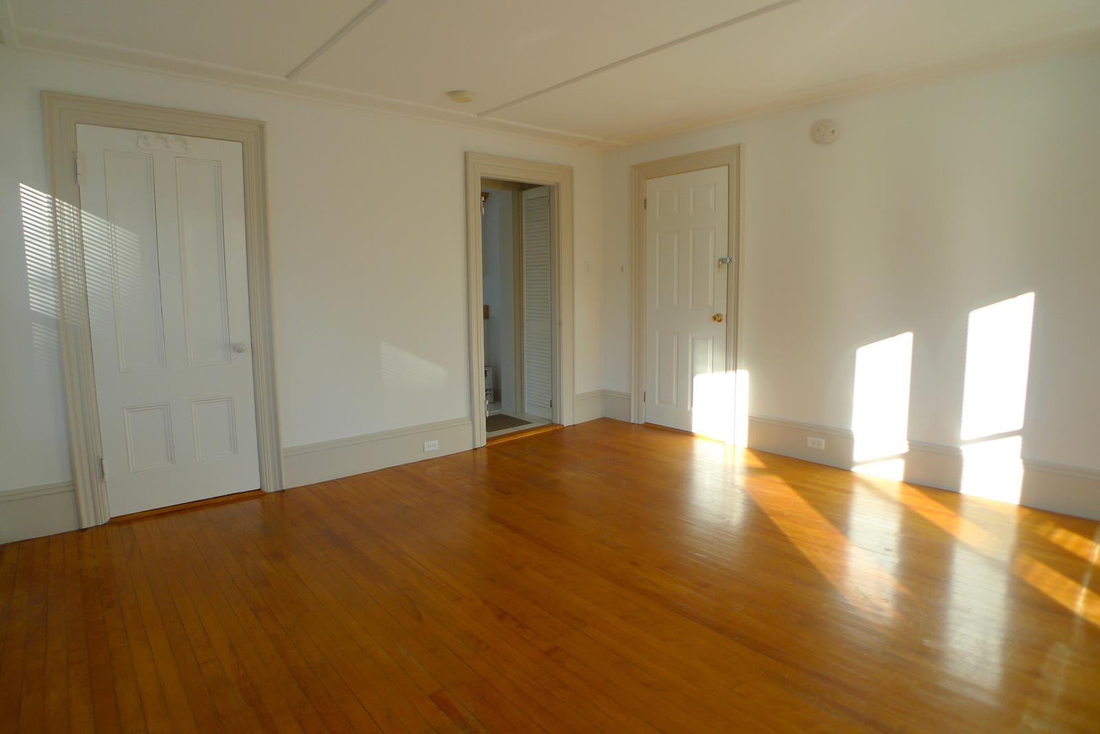 83 Main Street, Unit 2B Exeter, NH 03833 - Photo 6 of 17