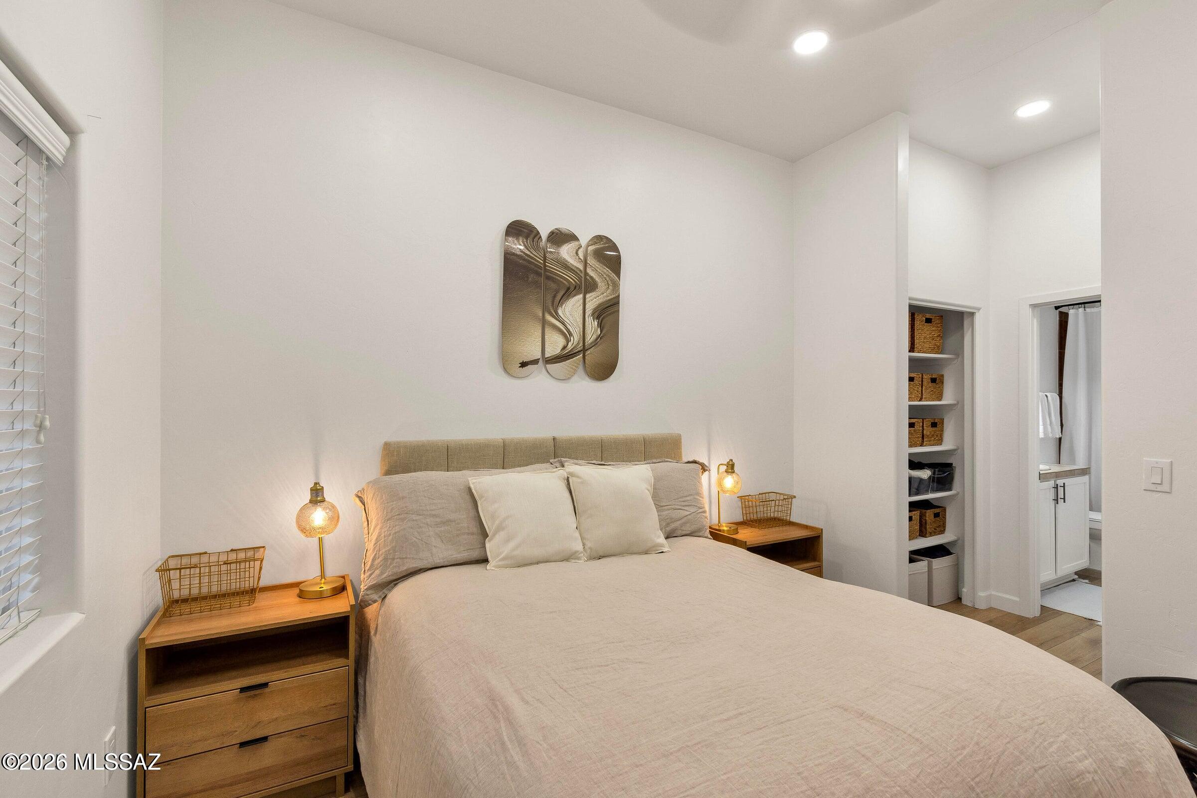 2018 East River Road, Unit 201 Tucson, AZ 85718 - Photo 16 of 22