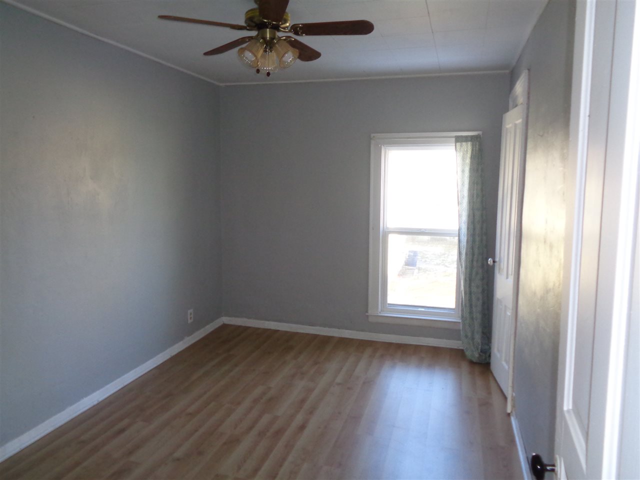 404 39th Street Bay City, MI 48708 - Photo 17 of 27 Gallery Image 17