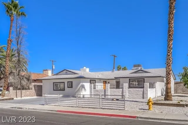 $3,795 | 3113 Black Forest Drive, Las Vegas, NV 89102