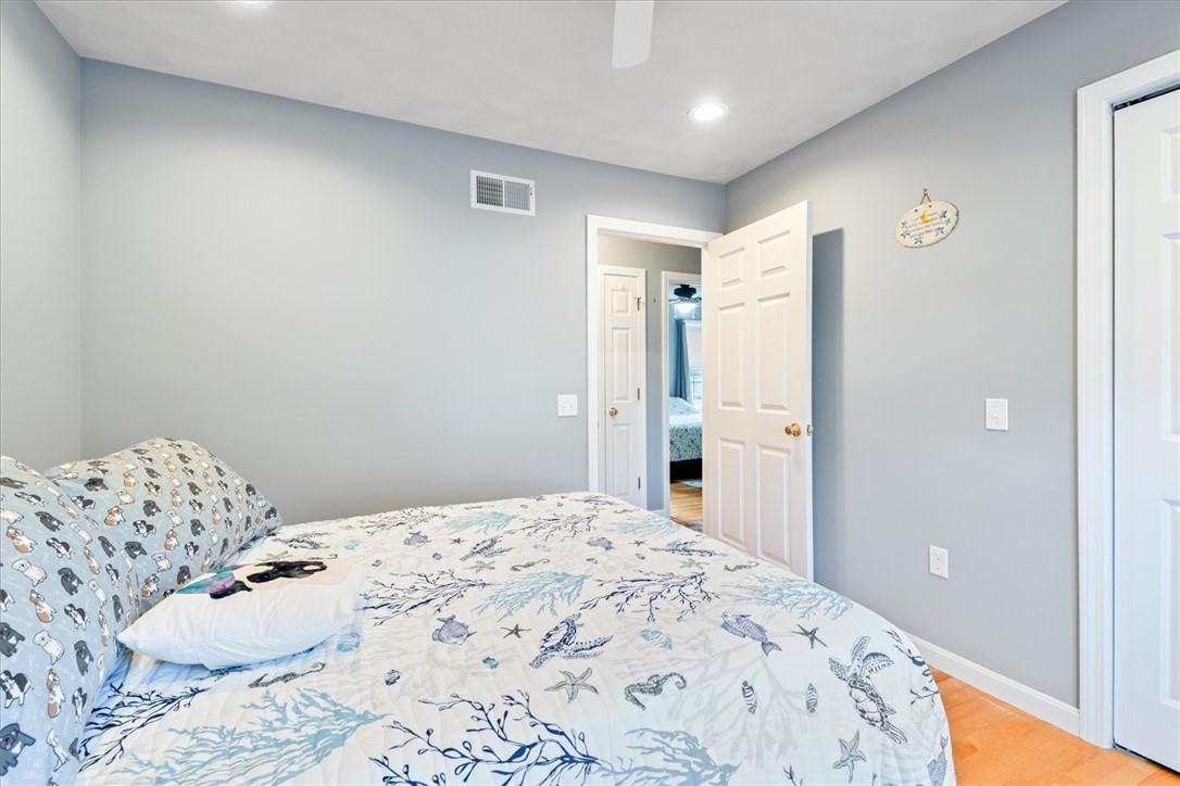 80 Tomahawk Trail Cranston, RI 02921 - Photo 23 of 44