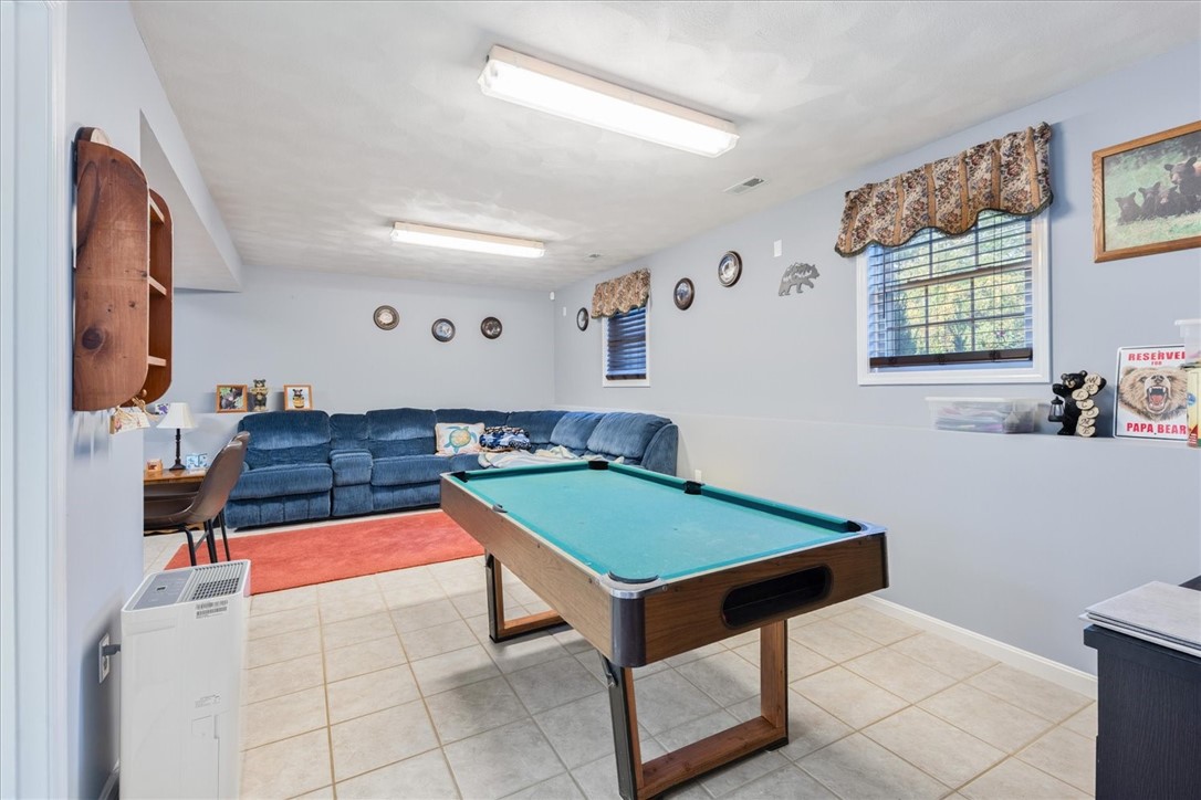 80 Tomahawk Trail Cranston, RI 02921 - Photo 32 of 44