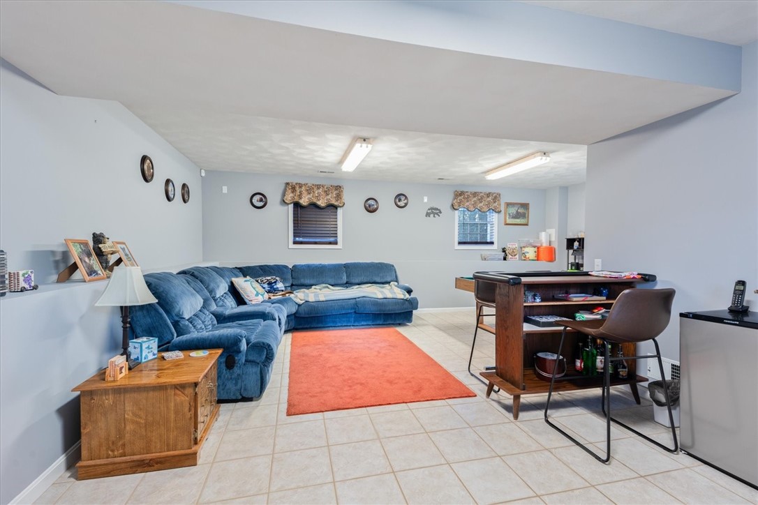 80 Tomahawk Trail Cranston, RI 02921 - Photo 36 of 44