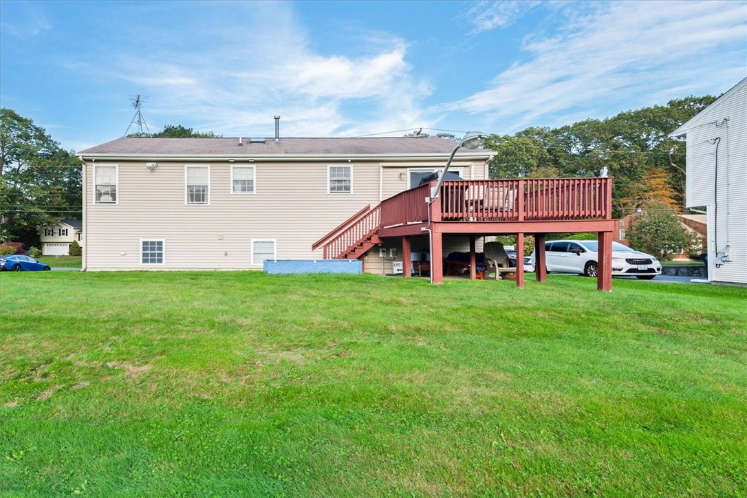 80 Tomahawk Trail Cranston, RI 02921 - Photo 9 of 44