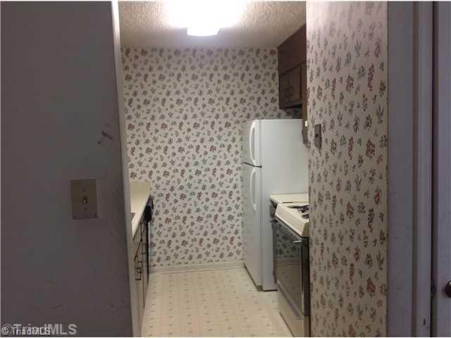 2618 Randleman Road, Unit B Greensboro, NC 27406 - Photo 3 of 3 Kitchen.