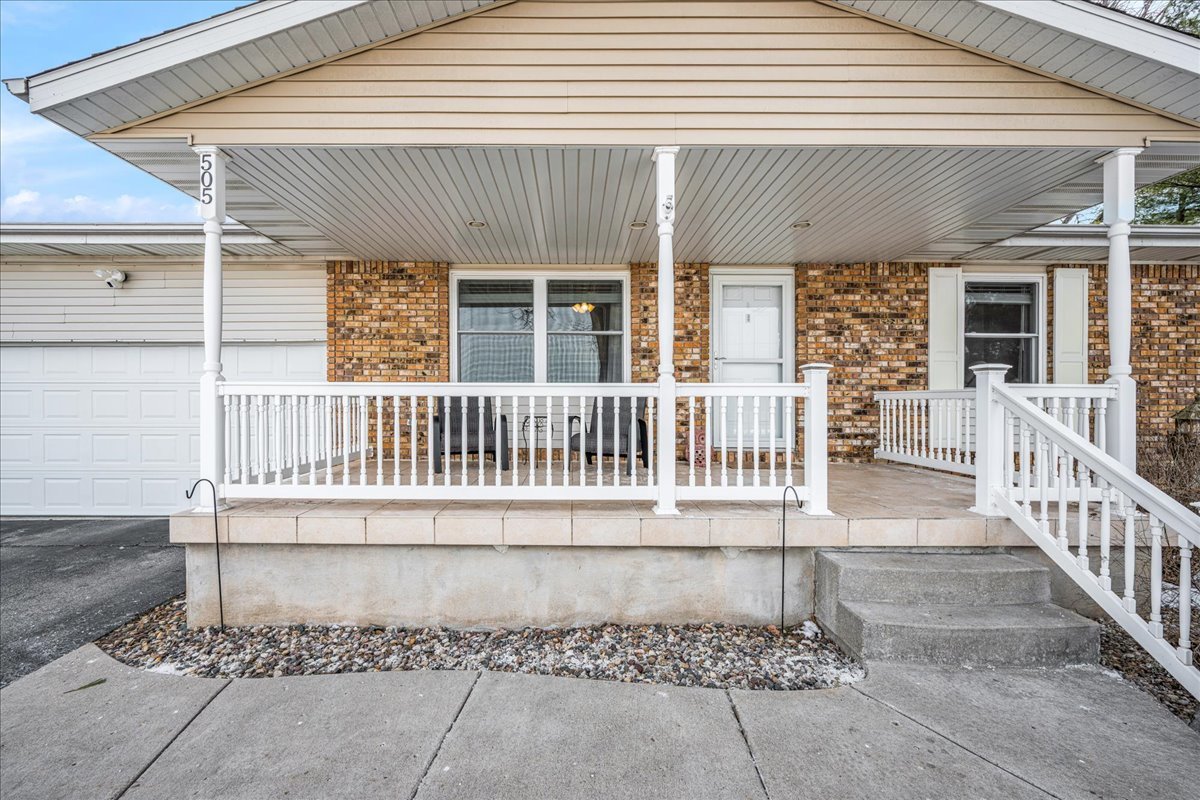 505 West North Street Danvers, IL 61732 - Photo 2 of 45